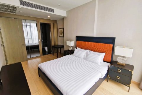 Condo in Bangkok, Thailand, 2 bedrooms  № 180677 - photo 14