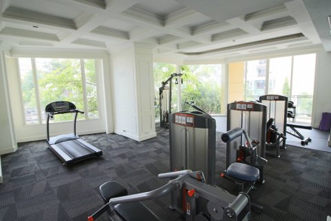 Condo in Bangkok, Thailand, 3 bedrooms  № 180675 - photo 27