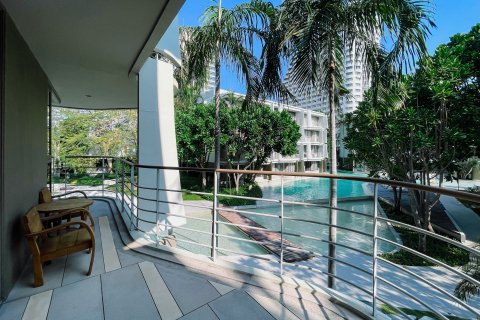 Condo à Cha-am, Thaïlande, 2 chambres  № 140459