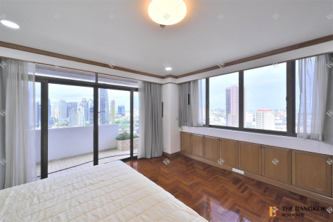 Condominio de 3 dormitorios en Bangkok, Tailandia № 209287 - foto 3