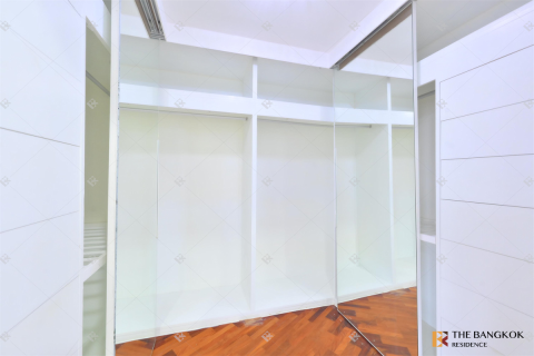 Condominio de 3 dormitorios en Bangkok, Tailandia № 209288 - foto 8