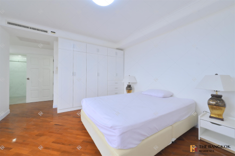 Condominio de 3 dormitorios en Bangkok, Tailandia № 209288 - foto 4