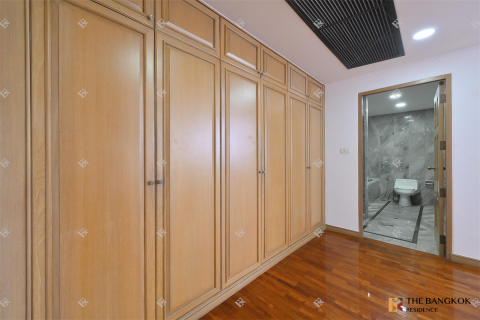 Condominio de 3 dormitorios en Bangkok, Tailandia № 209291 - foto 9