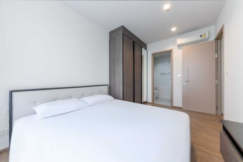 Condo in Watthana, Bangkok, Thailand, 2 bedrooms  № 158190 - photo 5
