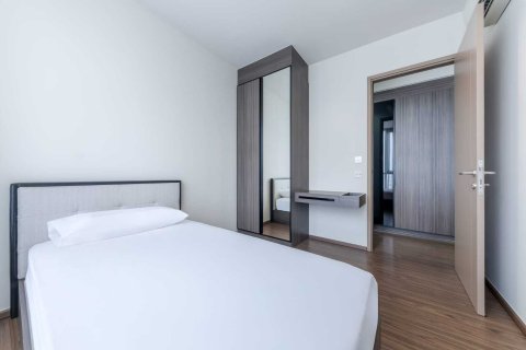 Condo in Watthana, Bangkok, Thailand, 2 bedrooms  № 158190 - photo 6