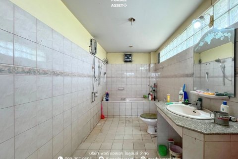 Warehouse in Bang Bua Thong, Thailand № 158191 - photo 14