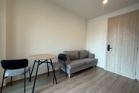 Studio dans le Condo à Huai Khwang, Bangkok, Thaïlande № 173269 - photo 5