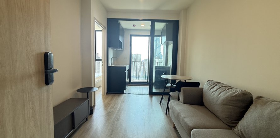 Studio dans le Condo à Huai Khwang, Bangkok, Thaïlande № 173269