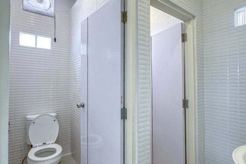 Townhouse à Saphan Sung, Bangkok, Thaïlande 4 chambres № 173270 - photo 20