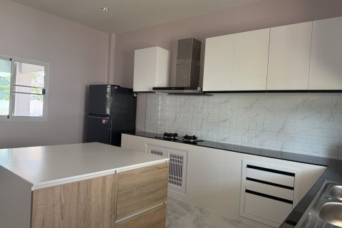 House in San Sai, Thailand 3 bedrooms № 173272 - photo 7