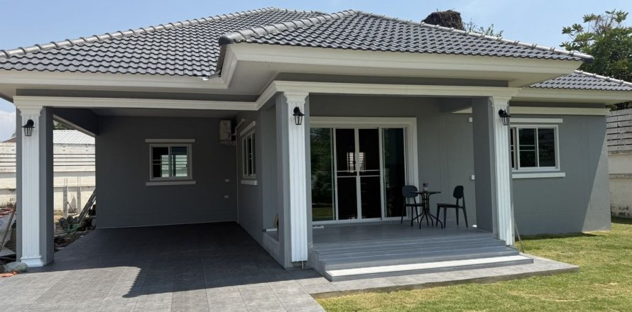 House in San Sai, Thailand 3 bedrooms № 173272