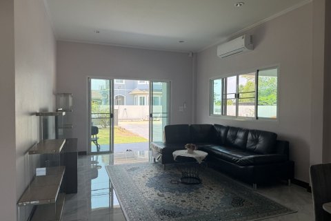 House in San Sai, Thailand 3 bedrooms № 173272 - photo 16