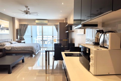 Condo on Jomtien Beach, Pattaya, Thailand, 1 bedroom № 204899 - photo 3