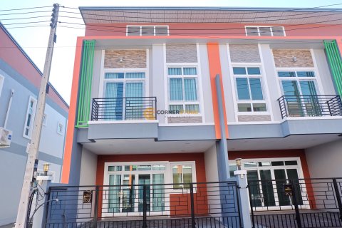 Studio in Pattaya, Thailand № 204901