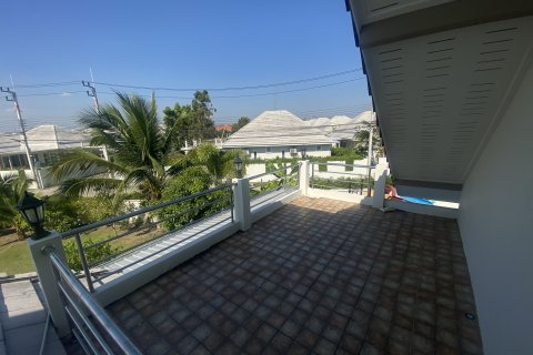 House in Hua Hin, Thailand 3 bedrooms № 159212 - photo 9
