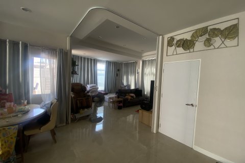 House in Hua Hin, Thailand 3 bedrooms № 159212 - photo 4