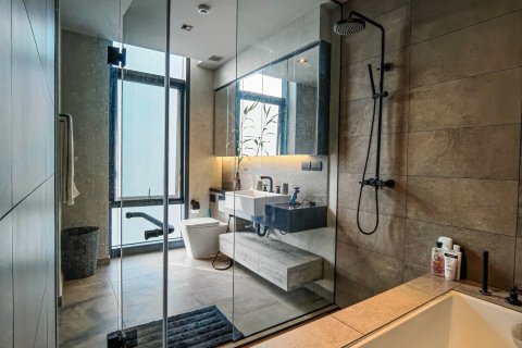 Condominio de 2 dormitorios en Bangkok, Tailandia № 233497 - foto 11