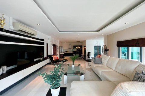 Villa in Hua Hin, Thailand 4 Schlafzimmer № 221828 - Foto 14