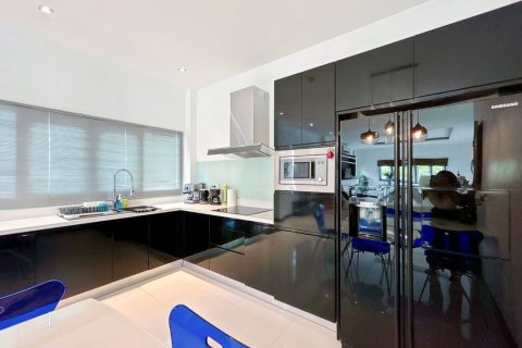 Villa in Hua Hin, Thailand 4 Schlafzimmer № 221828 - Foto 18