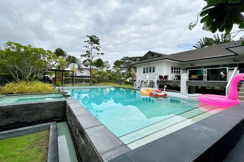 Villa in Hua Hin, Thailand 4 Schlafzimmer № 221828 - Foto 2