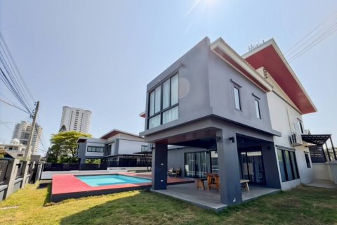 Villa in Hua Hin, Thailand 4 Schlafzimmer № 221832 - Foto 7