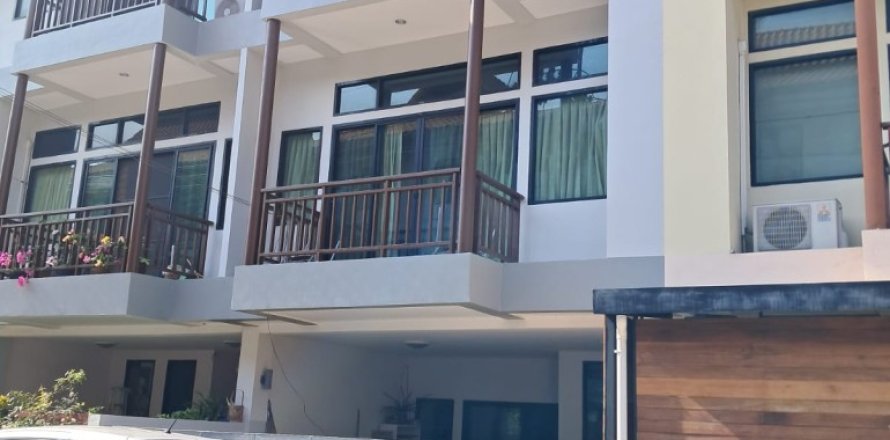 Дом в Паттайе, Таиланд с 4 спальнями  № 149694