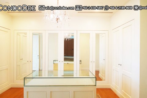 Condo à Watthana, Bangkok, Thaïlande, 4 chambres № 200614 - photo 25