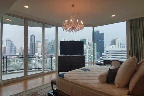 Condo à Watthana, Bangkok, Thaïlande, 4 chambres № 200614 - photo 6