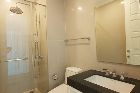 Condo à Watthana, Bangkok, Thaïlande, 4 chambres № 200614 - photo 3