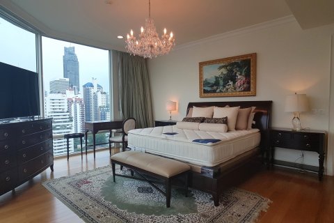 Condo à Watthana, Bangkok, Thaïlande, 4 chambres № 200614 - photo 14