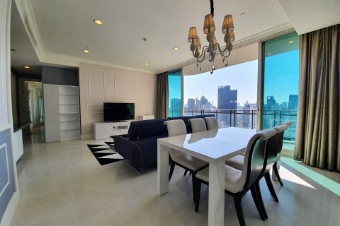 Condo à Watthana, Bangkok, Thaïlande, 3 chambres № 200613 - photo 11