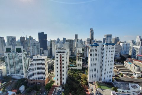 Condo à Watthana, Bangkok, Thaïlande, 3 chambres № 200613 - photo 10