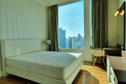 Condo à Watthana, Bangkok, Thaïlande, 3 chambres № 200613 - photo 8