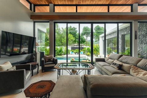 Вилла в Пхукете, Таиланд с 4 спальнями  № 170498 - фото 2