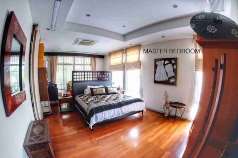 Maison à Bangkok, Thaïlande 4 chambres № 184127 - photo 4