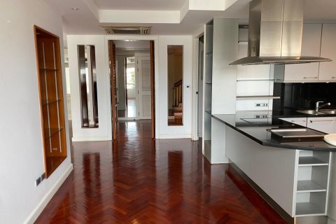 Condo in Yan Nawa, Bangkok, Thailand, 2 bedrooms  № 149913 - photo 11