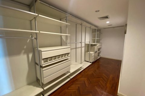 Condo in Yan Nawa, Bangkok, Thailand, 2 bedrooms  № 149913 - photo 25