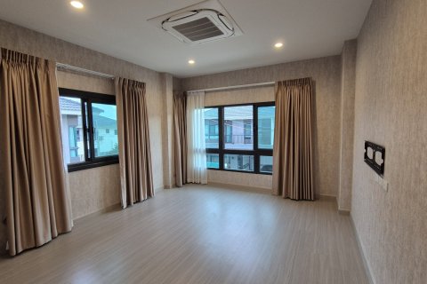House in Pattaya, Thailand 4 bedrooms № 171886 - photo 5