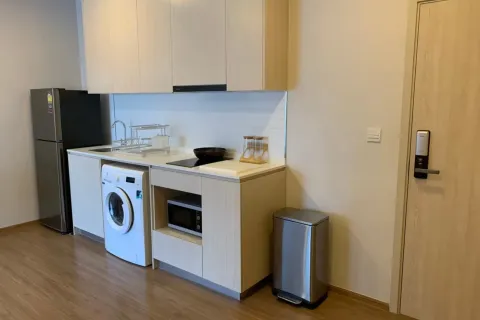 Condo à Bang Kapi, Bangkok, Thaïlande, 2 chambres  № 171890 - photo 3