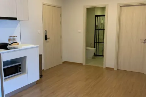 Condo à Bang Kapi, Bangkok, Thaïlande, 2 chambres  № 171890 - photo 7