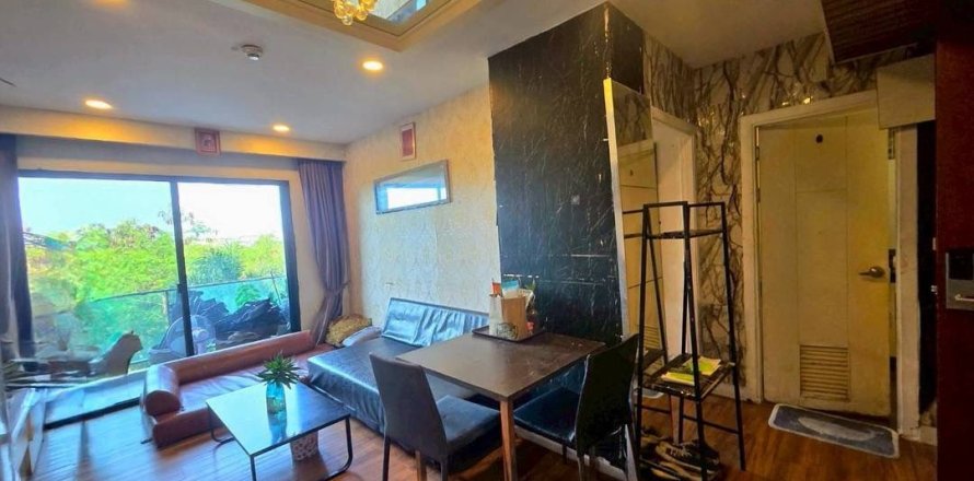 Condo in Pattaya, Thailand, 2 bedrooms  № 171889