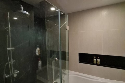 Studio dans le Condo à Khlong Toei, Bangkok, Thaïlande № 173420 - photo 11