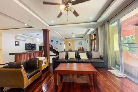 Villa à Chiang Mai, Thaïlande 8 chambres № 173418 - photo 2