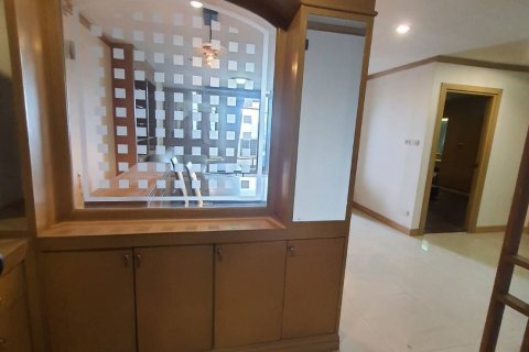 Condo in Watthana, Bangkok, Thailand, 2 bedrooms  № 158474 - photo 6