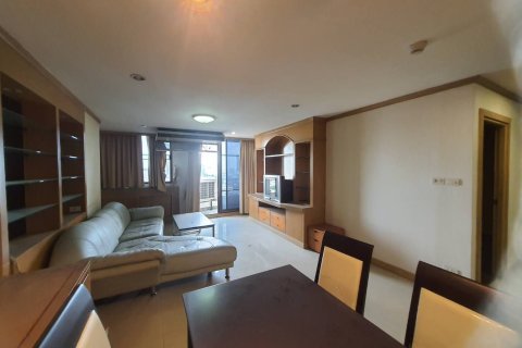 Condo in Watthana, Bangkok, Thailand, 2 bedrooms  № 158474 - photo 2