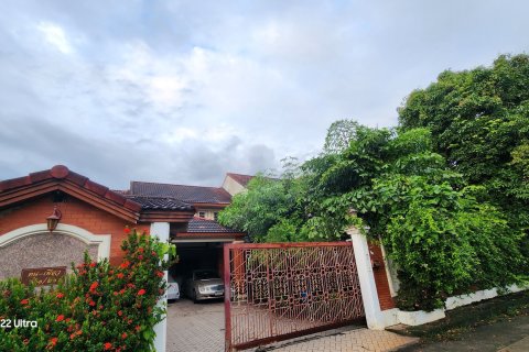 Дом в Нонтхабури, Таиланд с 3 спальнями  № 158470 - фото 1