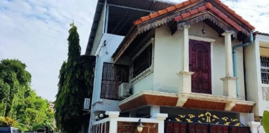 Reihenhaus in Bang Na, Bangkok, Thailand 3 Schlafzimmer № 216841