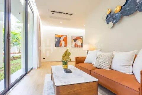 House in Phuket, Thailand 4 bedrooms № 135140 - photo 20