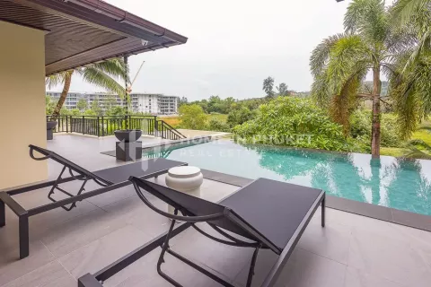 House in Phuket, Thailand 4 bedrooms № 135140 - photo 4