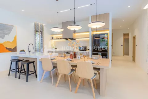 House in Bang Tao, Thailand 3 bedrooms № 135139 - photo 7